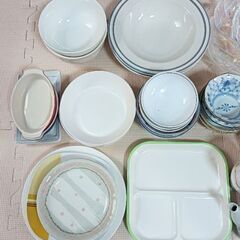 食器等々　38個の画像