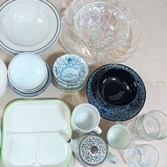 食器等々　38個の画像