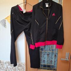 adidasジャージレディース用の２セット。