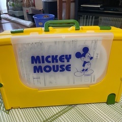 （交渉中）Mickey Mouseのアウトドアテーブル