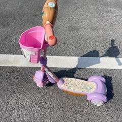子供用キックスケーターの画像