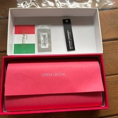 Omnia Crysytal アニマル柄の高級財布　　　　
他サイトにも出品してますのでお早目に の画像