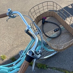 美品 ブリヂストン カジュナ スイートライン 26インチ 自転車 3段切替 CS6T2 ミストグリーンの画像