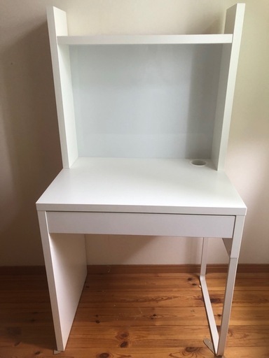 IKEAの机