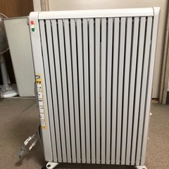 デロンギ　オイルヒーター