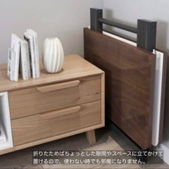 折りたたみテーブルの画像