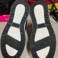 ☆値下げ☆W2505-575 MAD FOOT! ダイヤル式スニーカー ブラック サイズ23.5cm 中古美品の画像