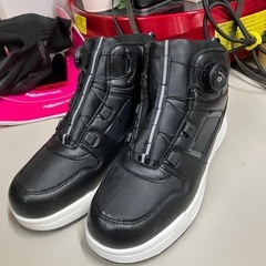 W2505-575 MAD FOOT! ダイヤル式スニーカー ブ...