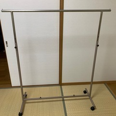 ハンガーラック