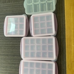 離乳食容器