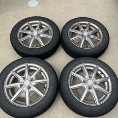 スタッドレスタイヤ　四本セット　155 /65 R14