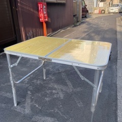アウトドア　折りたたみテーブル