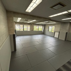 先生紹介！道場内も綺麗、広い！の画像