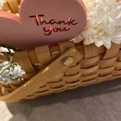 結婚式　披露宴　グッズ　ウェルカムスペース　バスケット　　フェイクフラワー　花束　ありがとうの画像