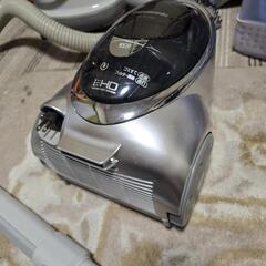 【6月まで】 掃除機 Panasonic パナソニック の画像