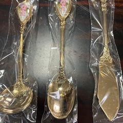 最終値下げ！【カトラリー】エリスタ　スプーン2種7本、バターナイフ1本の画像