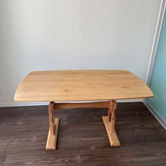 Momo Natural ダイニングテーブルの画像