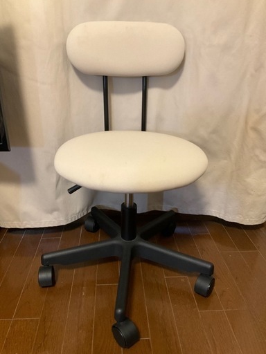 無印良品のオフィスチェアベージュ
