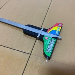デミオ純正　アルミホイール１本（キズ多い）　19年製ミシュランタイヤ（キズあり）付　の画像