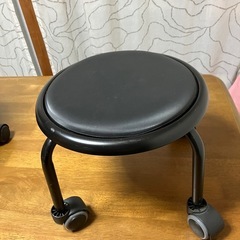 スツール☆丸キャスター★サロンの画像