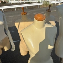 早い者勝ち！マネキンの画像