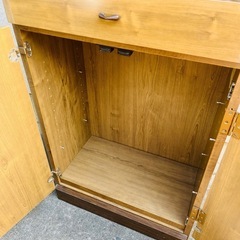 木製おしゃれ食器棚 飾り棚の画像