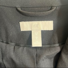 H＆M  スーツの画像