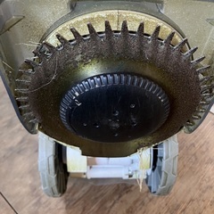 マキタ電動芝刈り機中古品の画像