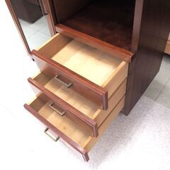 片扉・引き出し付きキャビネット　ラフィーネ　リユース品の画像
