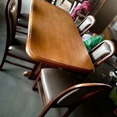 長さ175cmぐらいのダイニングテーブルと椅子になります、の画像