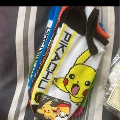 ポケモン靴下19-24くらい