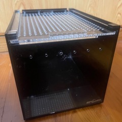 レプタイルボックス