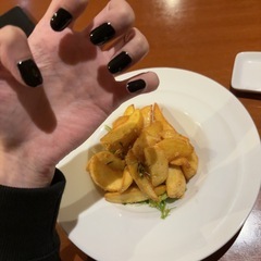 金曜、飲みいける方いませんか？