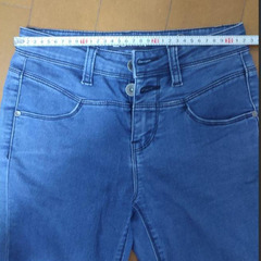 ストレートデニム 2本セット 美品　Sの画像