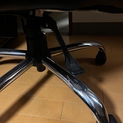 リクライニングオフィスチェア（ダメージあり）の画像
