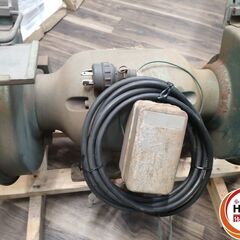 【中古】HITACHI 日立工機 両頭グラインダー  KBT10  3相200V 砥石付 工作機械 研磨【中古】の画像