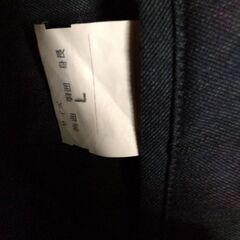 スーツ、ウール１００％クリーニング済の画像
