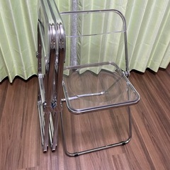 折りたたみ クリアチェア３脚の画像
