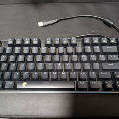 ゲーミングキーボード（赤軸）
