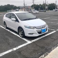 ホンダ・インサイトG Pホワイト　車検令和9年4月まで