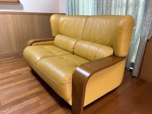 レザーソファ　2人掛け