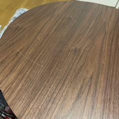 木製テーブルの画像