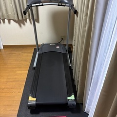 ホライズン製　ランニングマシン　トレッドミル　C i t t a T82 の画像