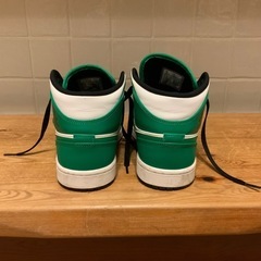 最終値下げ価格 NIKEのAIR JORDAN 1 MID の画像