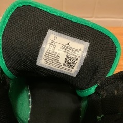 最終値下げ価格 NIKEのAIR JORDAN 1 MID の画像
