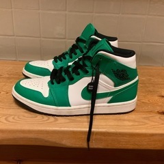 最終値下げ価格 NIKEのAIR JORDAN 1 MID の画像