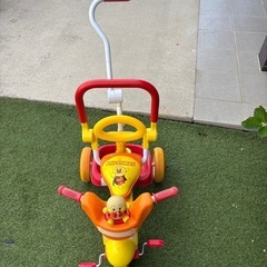 アンパンマン三輪車の画像