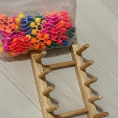 棒通し　知育玩具　手指遊び