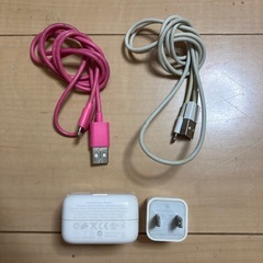 アップル純正アダプタ2個
の画像
