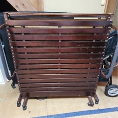 折りたたみベッドフレーム